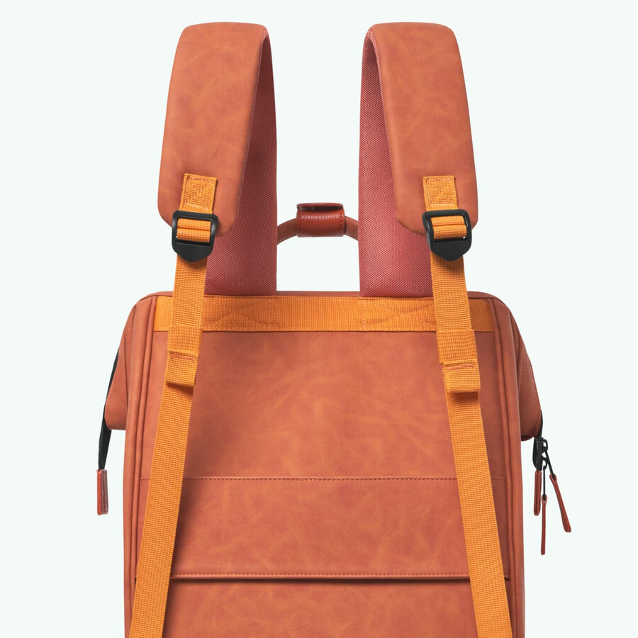 mochila aventurera grande tanta