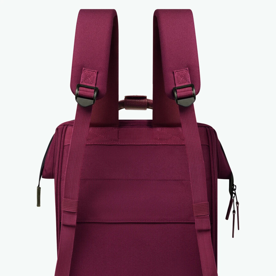 mochila aventurera mediana bonita