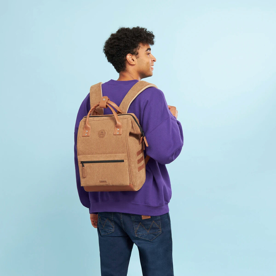 mochila aventurera mediana dubái