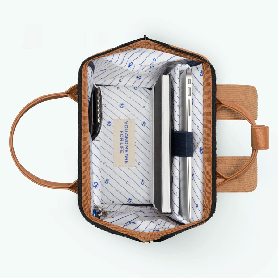 mochila aventurera mediana dubái