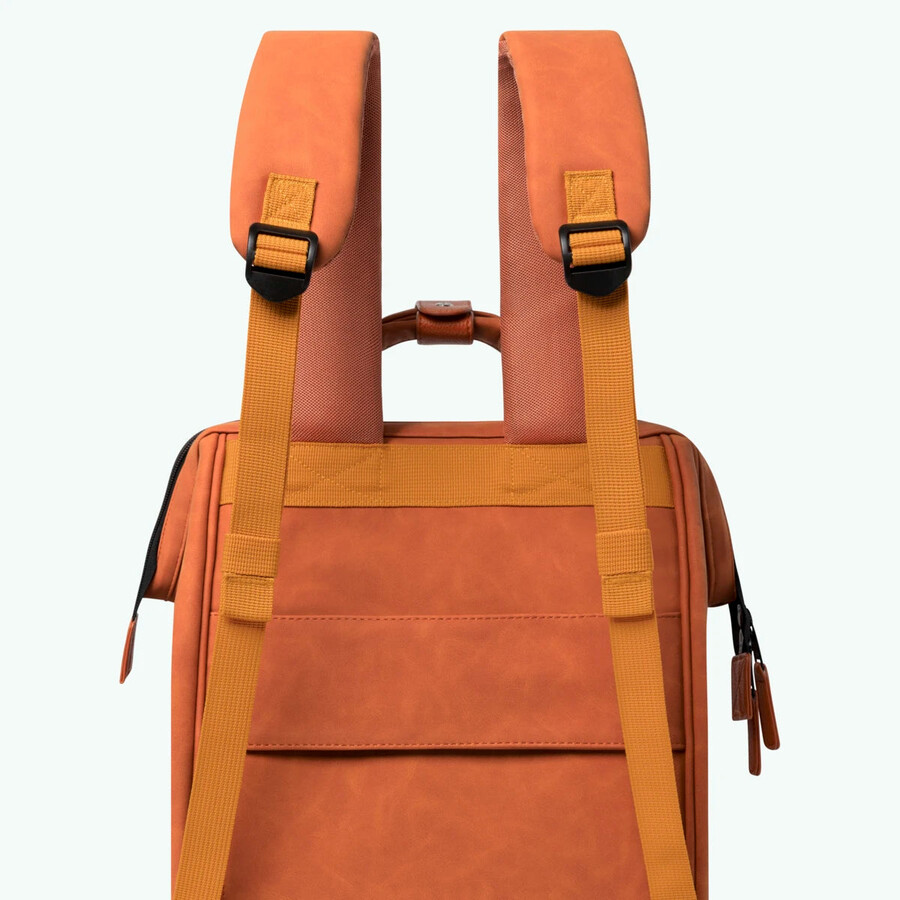 mochila aventurera mediana tanta