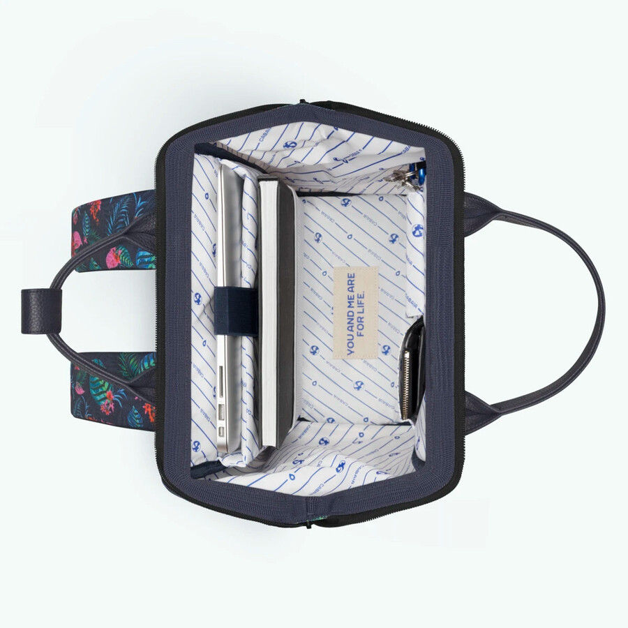 mochila aventurera mediana naranja