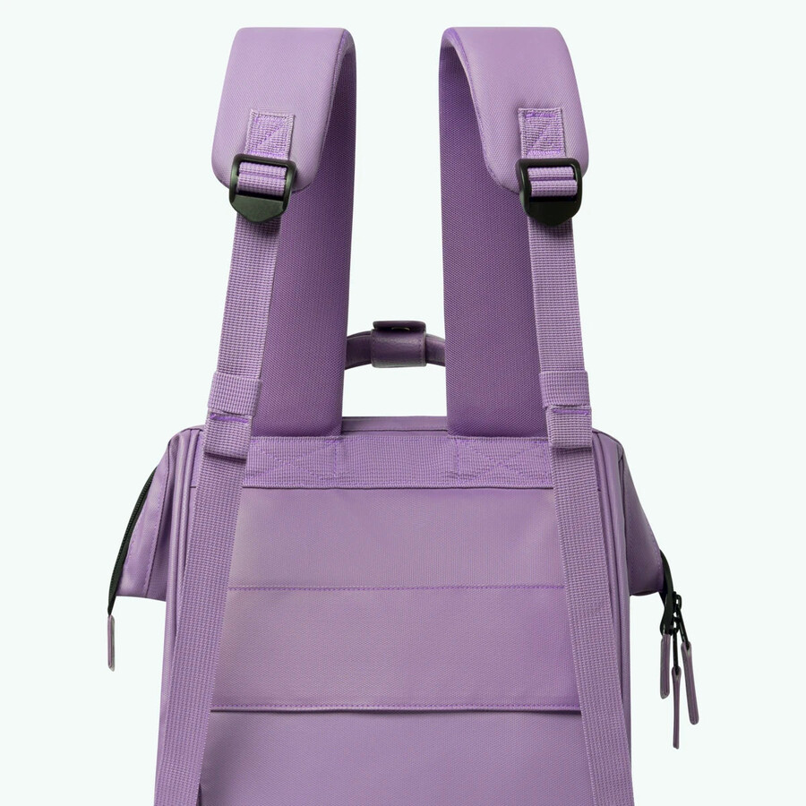 mochila aventurera mediana parme