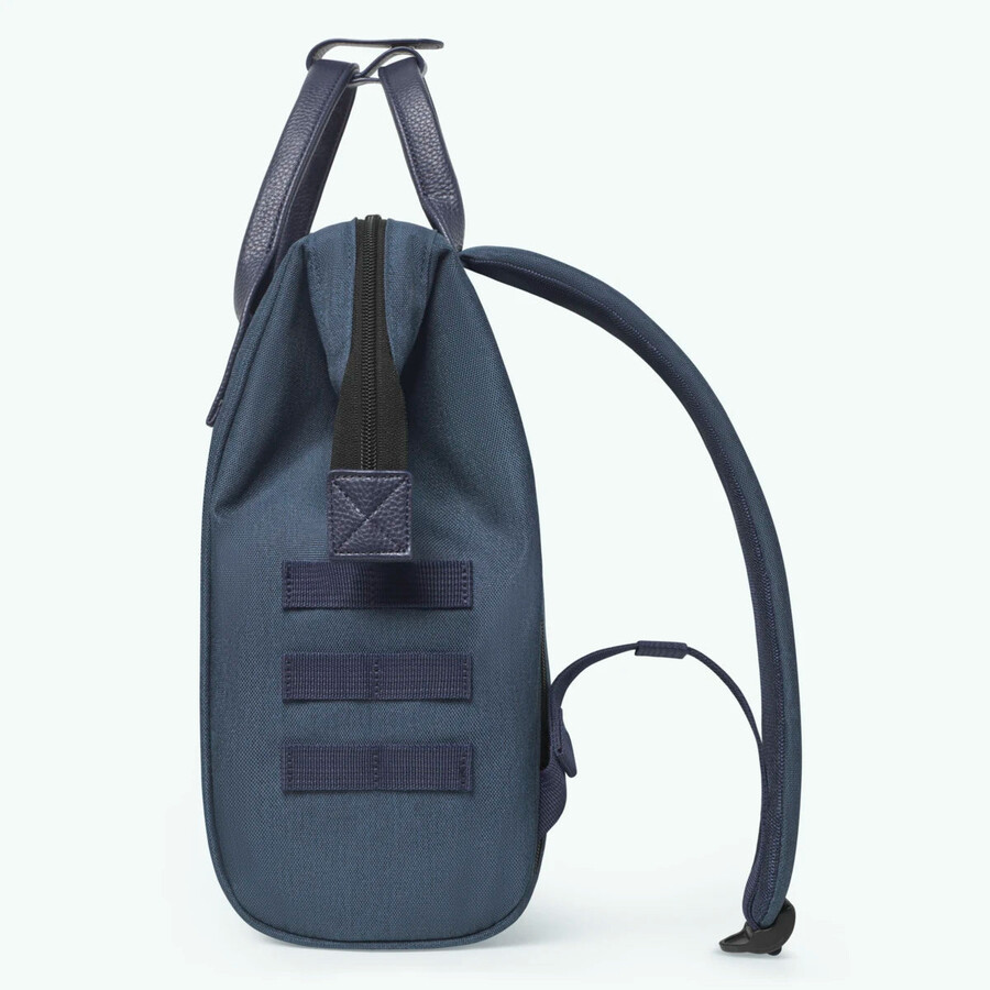 mochila aventurera pequeña puerto antonio