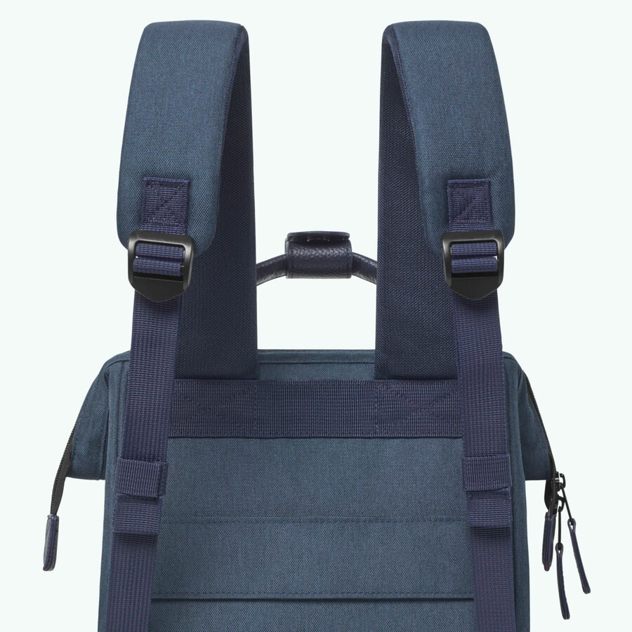 mochila aventurera pequeña puerto antonio