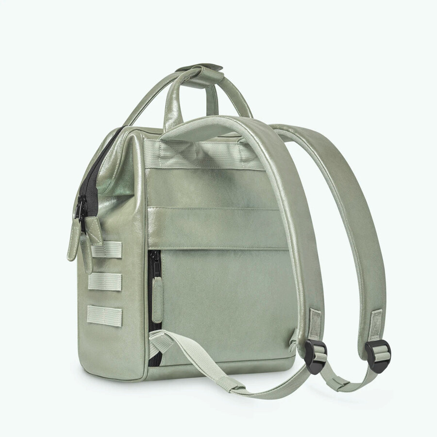 mochila aventurera pequeña riverdale