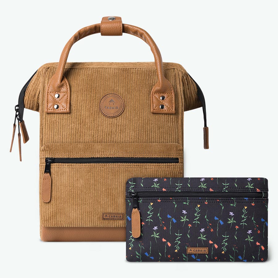 mochila pequeña para aventureros de dubái