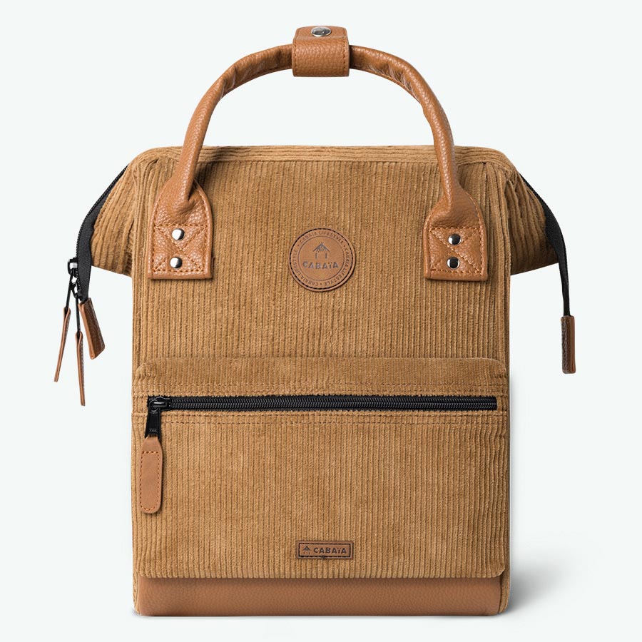 mochila pequeña para aventureros de dubái