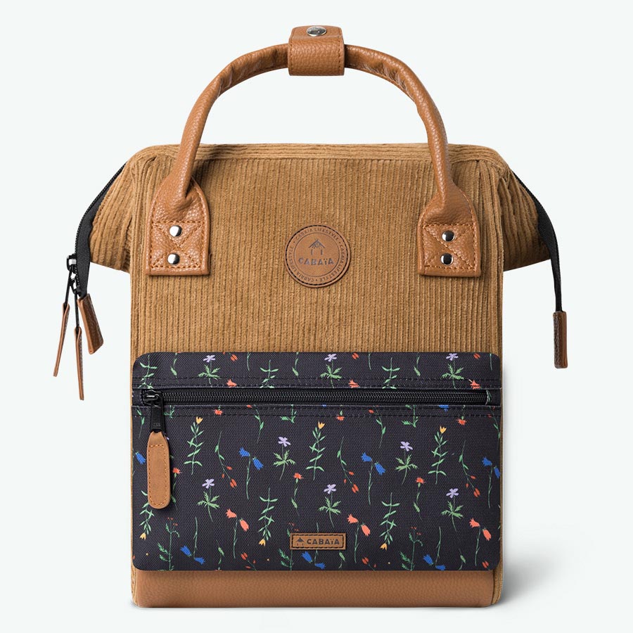 mochila pequeña para aventureros de dubái